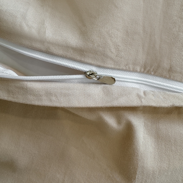 91家纺网 家纺一手货源 找家纺 麦田家纺 2025新款全棉纯棉轻奢加厚磨毛纽扣款四件套 艾文