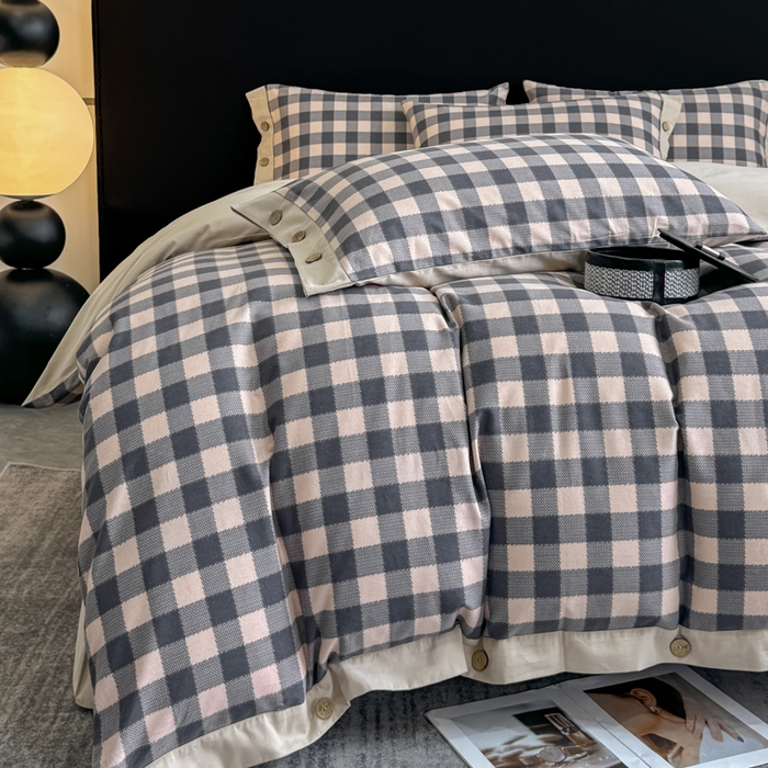 91家纺网 家纺一手货源 找家纺 麦田家纺 2025新款全棉纯棉轻奢加厚磨毛纽扣款四件套 乐享