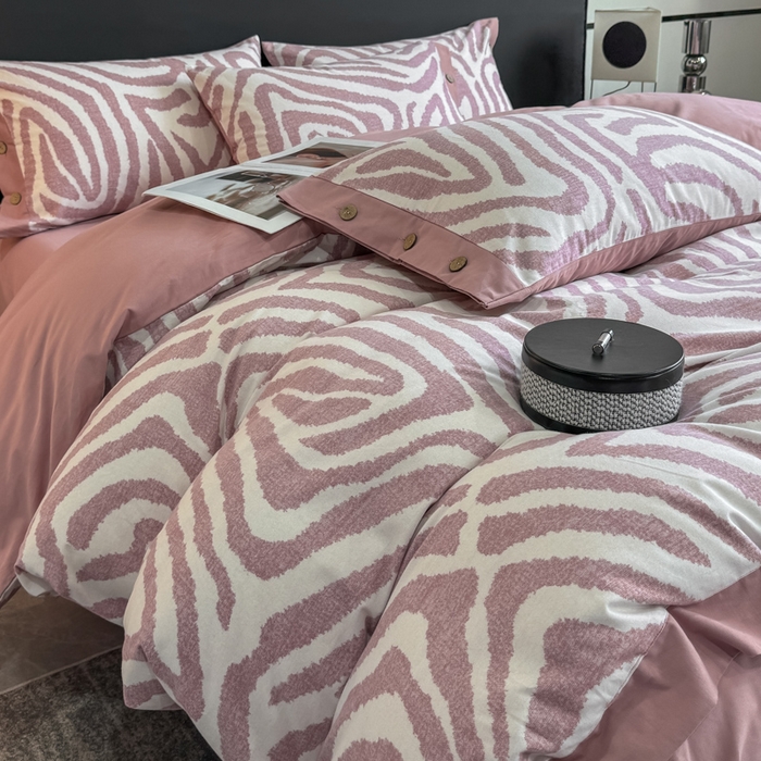 91家纺网 家纺一手货源 找家纺 麦田家纺 2025新款全棉纯棉轻奢加厚磨毛纽扣款四件套 马德里-红