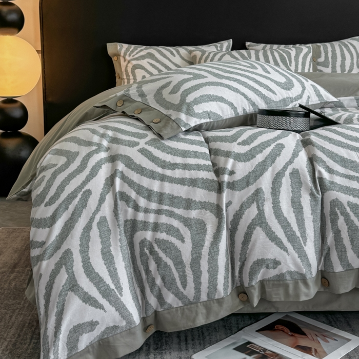 91家纺网 家纺一手货源 找家纺 麦田家纺 2025新款全棉纯棉轻奢加厚磨毛纽扣款四件套 马德里-绿