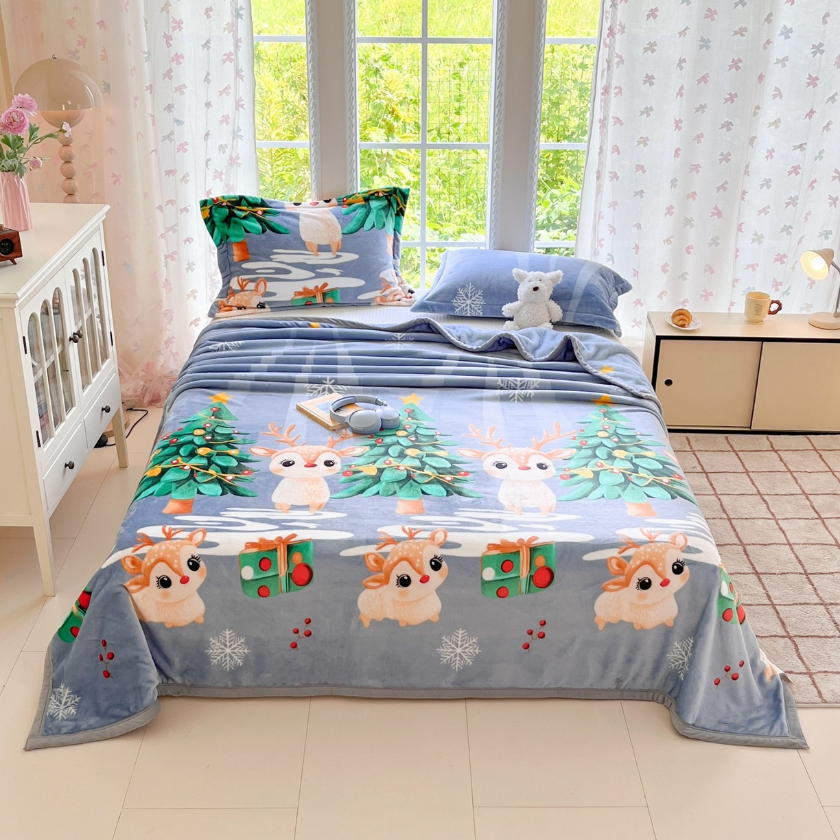 91家纺网 家纺一手货源 找家纺 雅萱-云貂绒毛毯法莱绒毛毯珊瑚绒毛毯羊羔绒毛毯 圣诞小鹿-蓝色