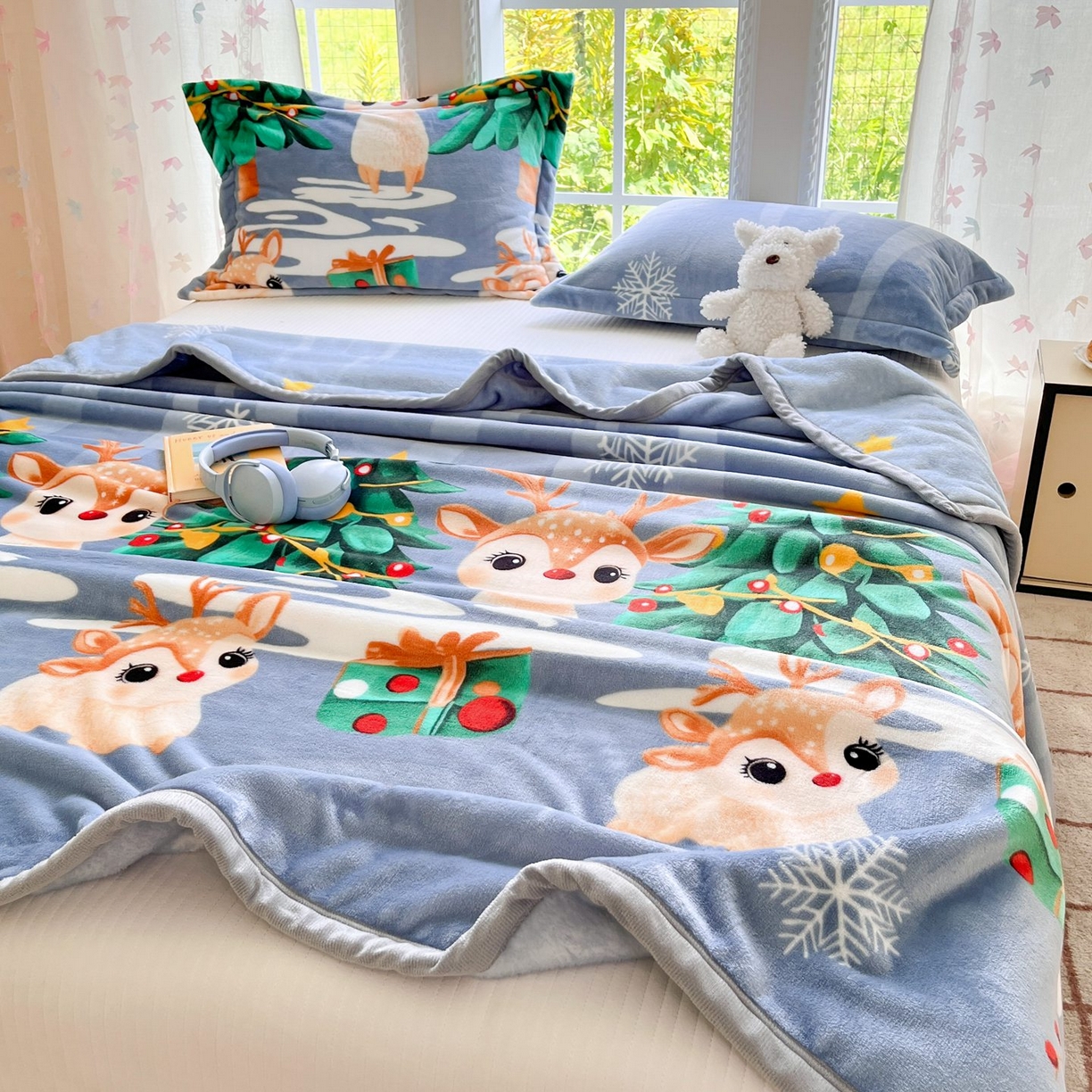 91家纺网 家纺一手货源 找家纺 雅萱-云貂绒毛毯法莱绒毛毯珊瑚绒毛毯羊羔绒毛毯 圣诞小鹿-蓝色