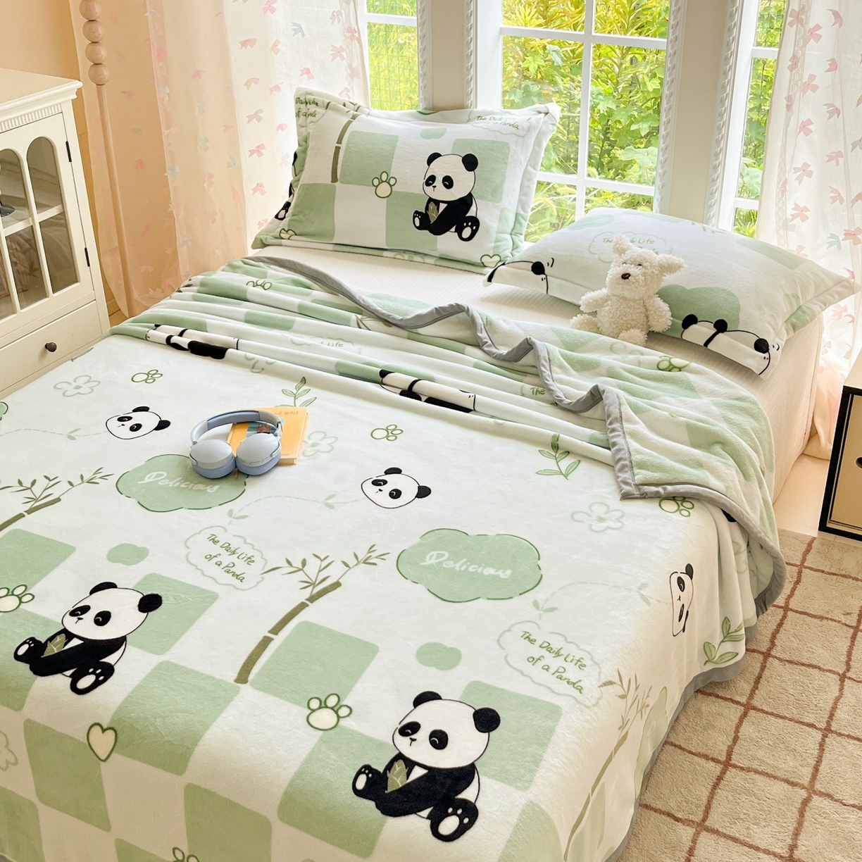 91家纺网 家纺一手货源 找家纺 雅萱-云貂绒毛毯法莱绒毛毯珊瑚绒毛毯羊羔绒毛毯 熊猫乐园-绿色