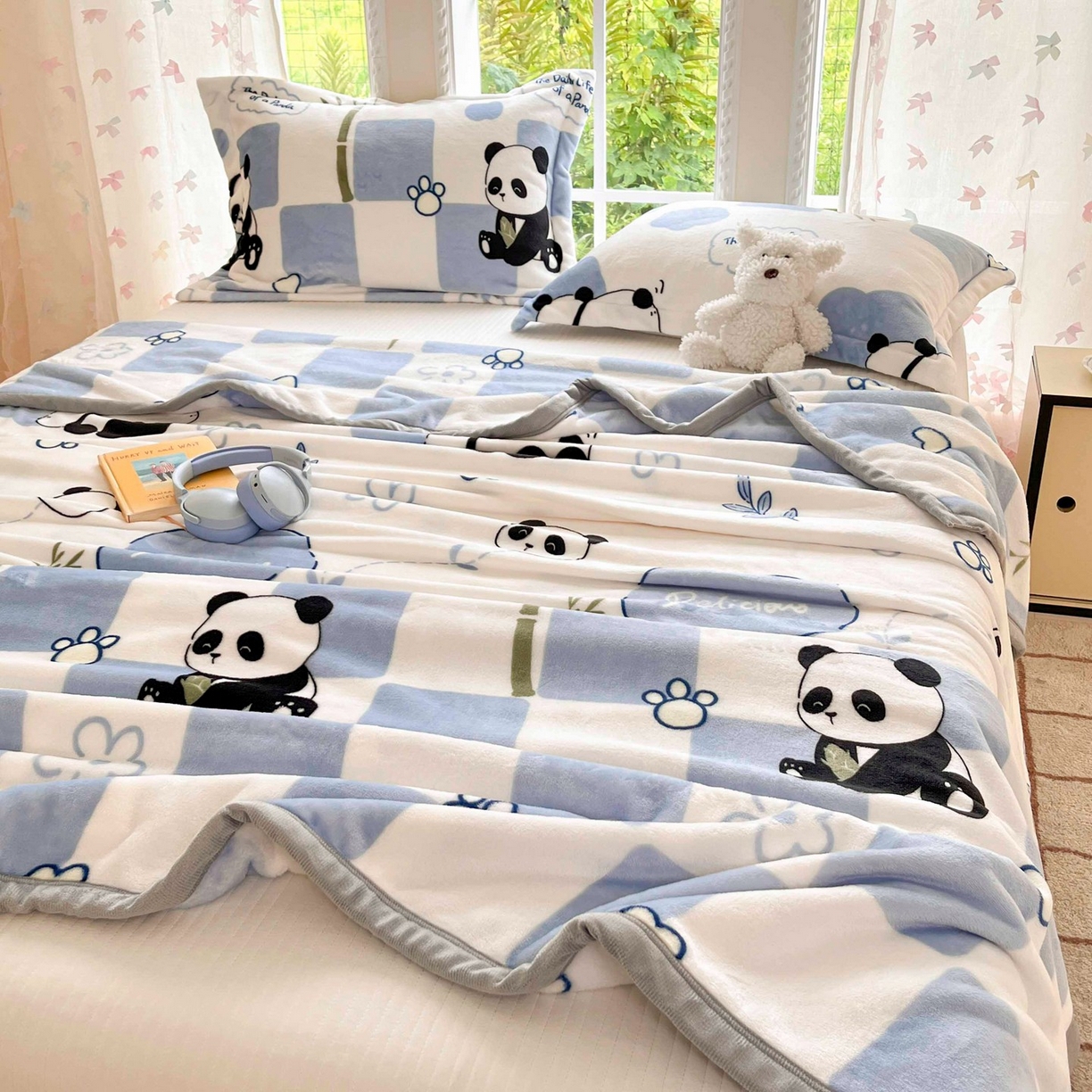 91家纺网 家纺一手货源 找家纺 雅萱-云貂绒毛毯法莱绒毛毯珊瑚绒毛毯羊羔绒毛毯 熊猫乐园-蓝色