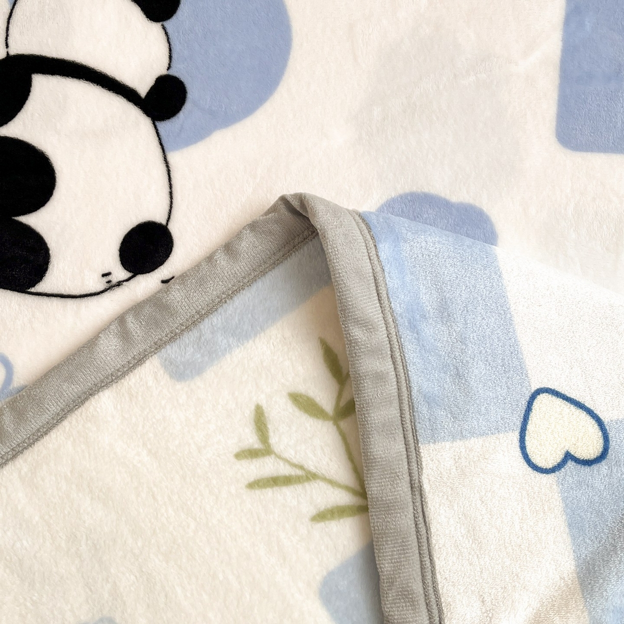 91家纺网 家纺一手货源 找家纺 雅萱-云貂绒毛毯法莱绒毛毯珊瑚绒毛毯羊羔绒毛毯 熊猫乐园-蓝色