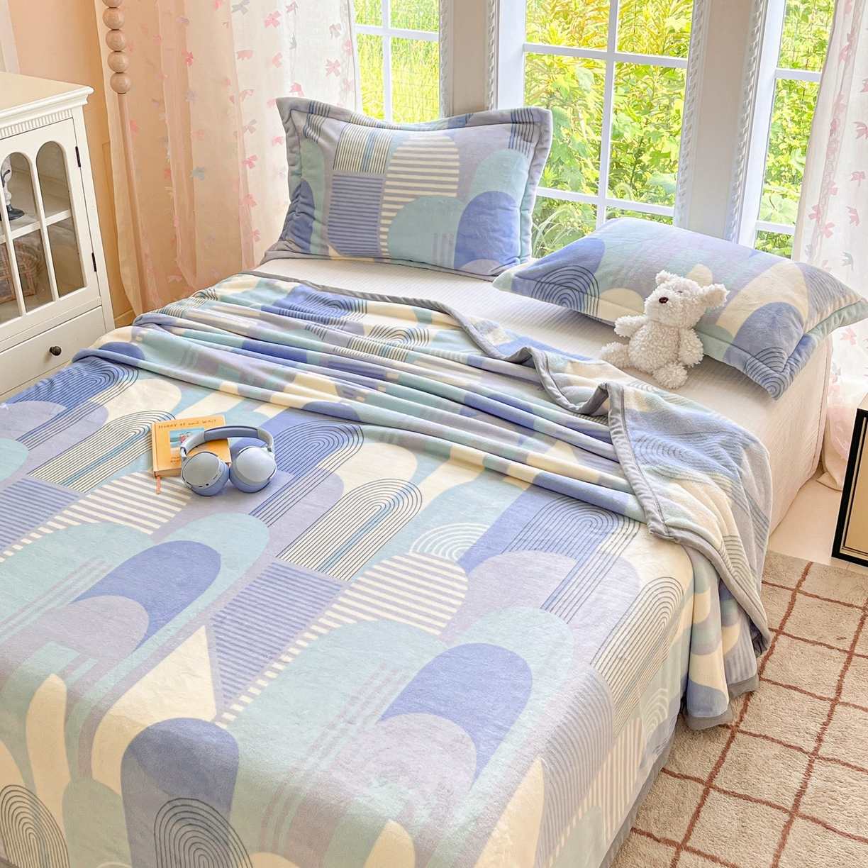 91家纺网 家纺一手货源 找家纺 雅萱-云貂绒毛毯法莱绒毛毯珊瑚绒毛毯羊羔绒毛毯 色彩空间