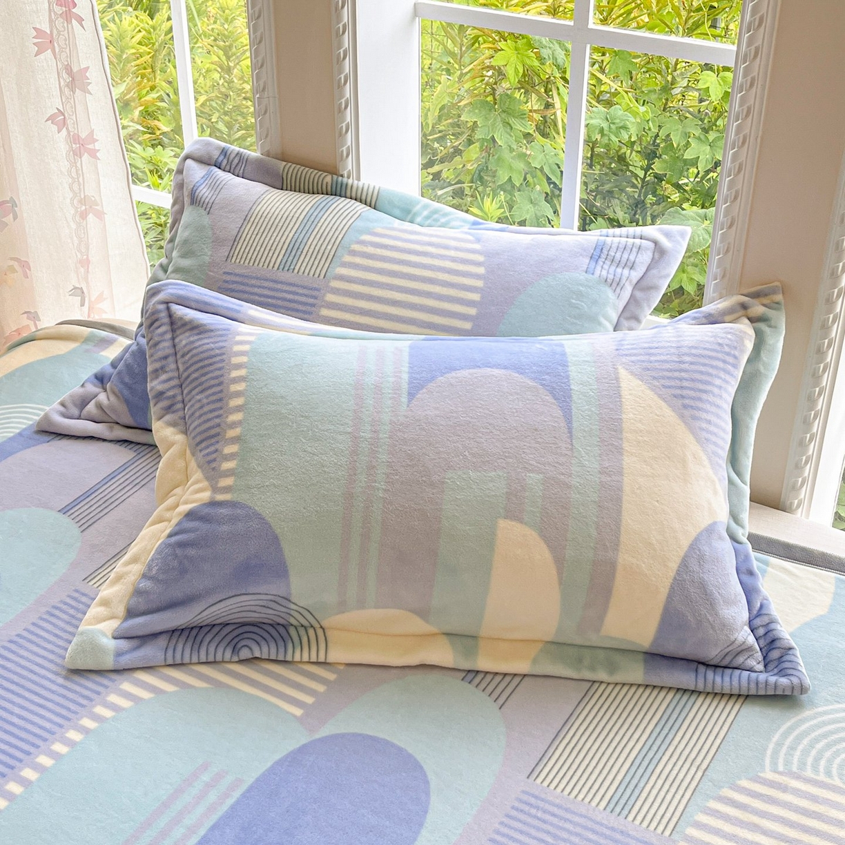 91家纺网 家纺一手货源 找家纺 雅萱-云貂绒毛毯法莱绒毛毯珊瑚绒毛毯羊羔绒毛毯 色彩空间