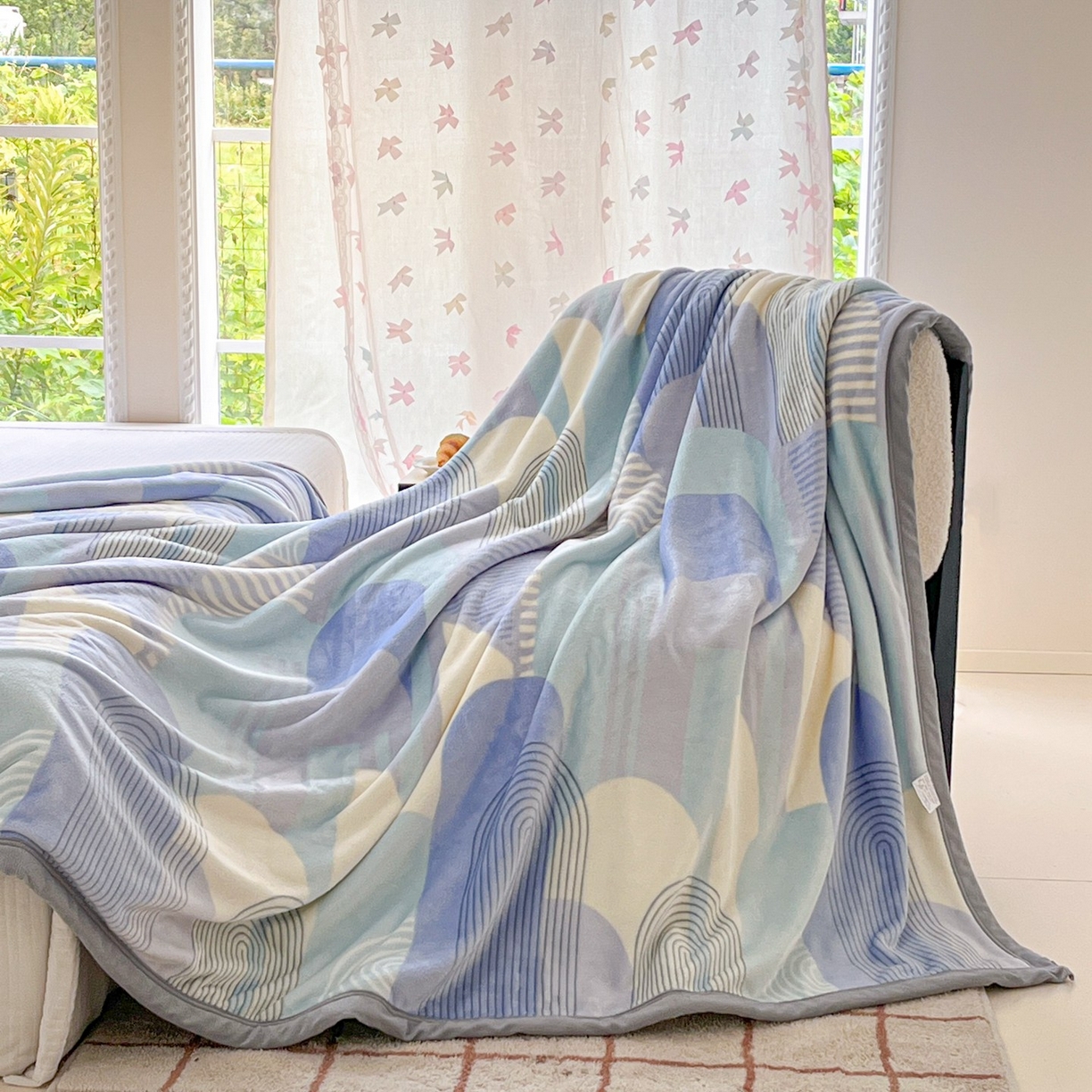 91家纺网 家纺一手货源 找家纺 雅萱-云貂绒毛毯法莱绒毛毯珊瑚绒毛毯羊羔绒毛毯 色彩空间