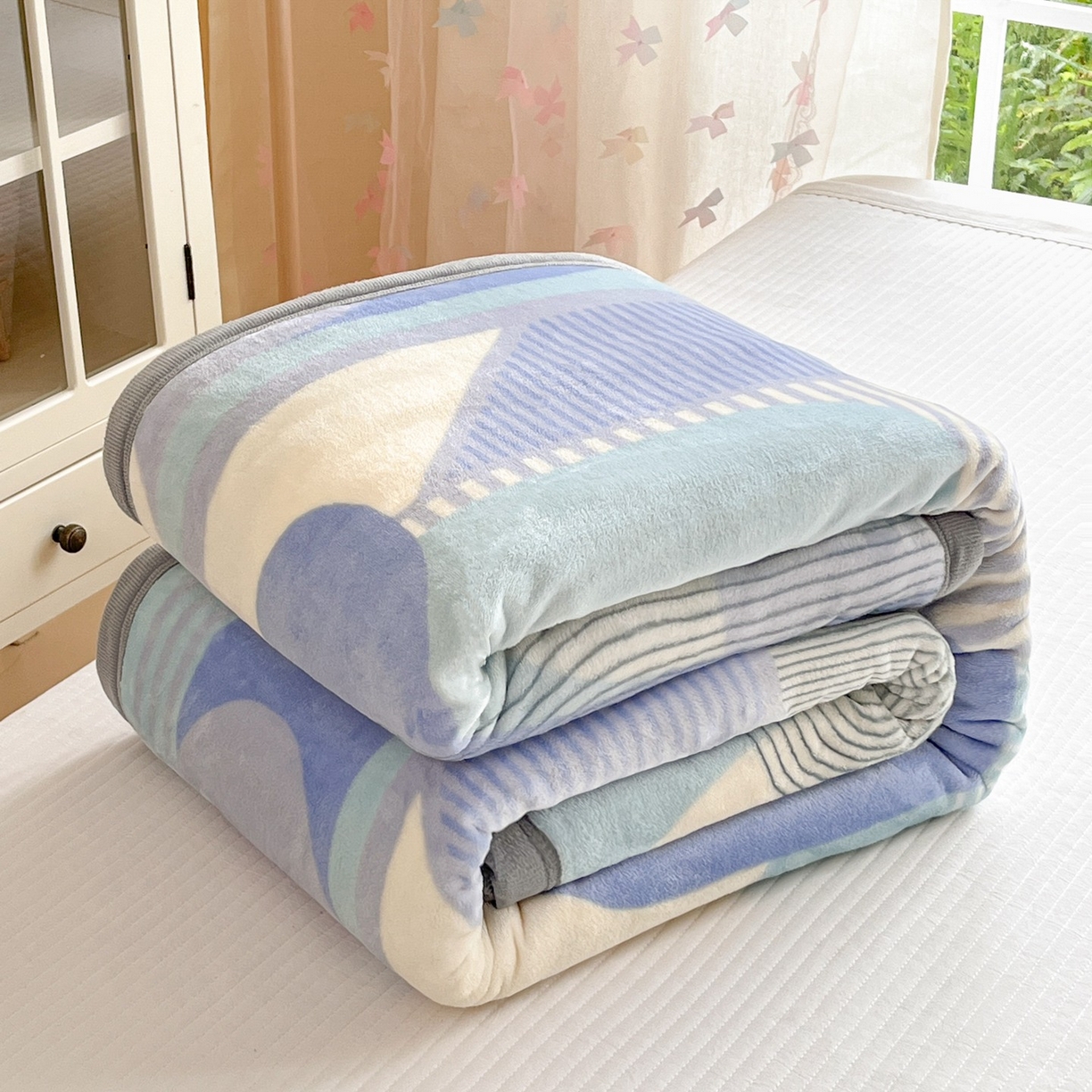 91家纺网 家纺一手货源 找家纺 雅萱-云貂绒毛毯法莱绒毛毯珊瑚绒毛毯羊羔绒毛毯 色彩空间