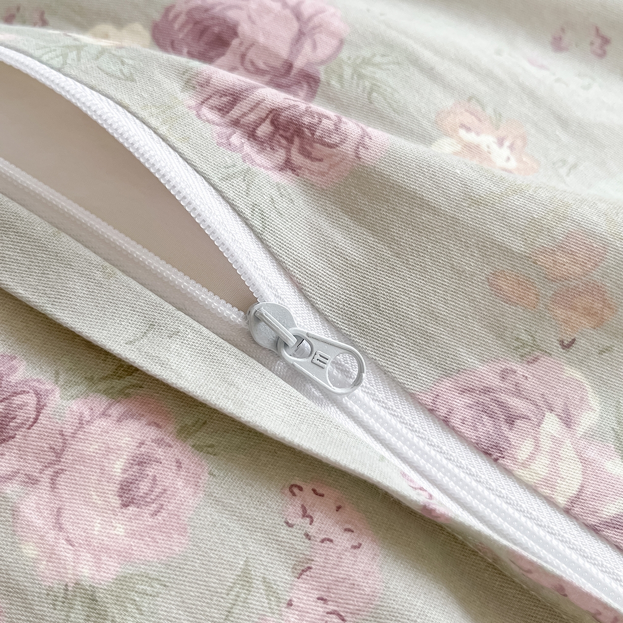 91家纺网 家纺一手货源 找家纺 乐美家纺 2025新款韩版全棉纯棉印花花边四件套 山樱漫语（紫）