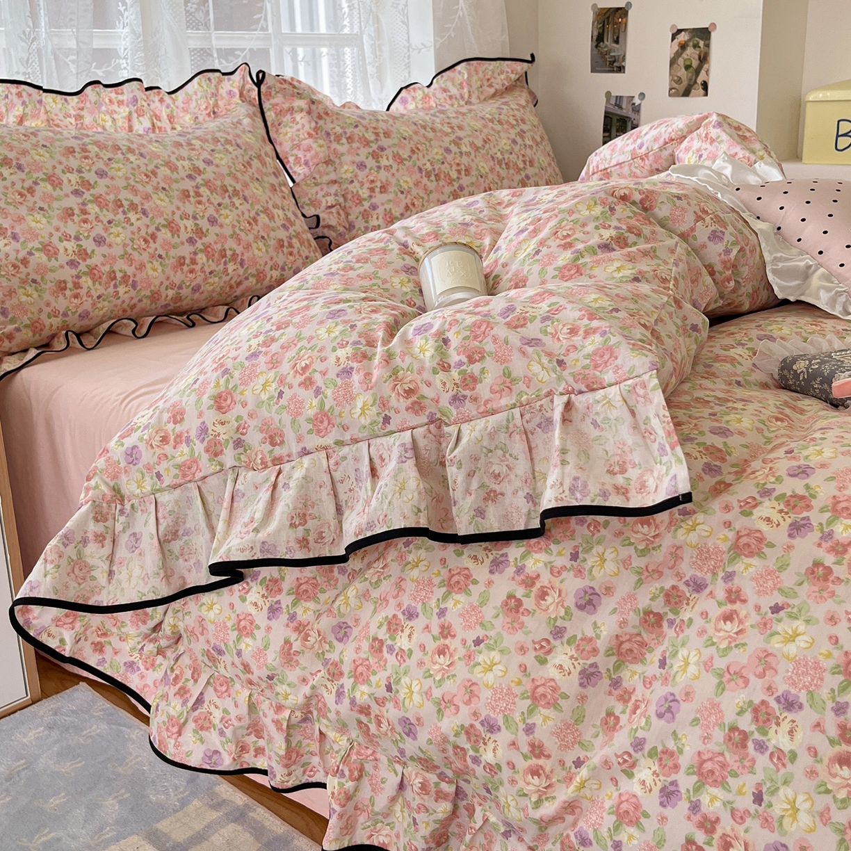 91家纺网 家纺一手货源 找家纺 乐美家纺 2025新款韩版全棉纯棉印花花边四件套 柏林梦境豆沙