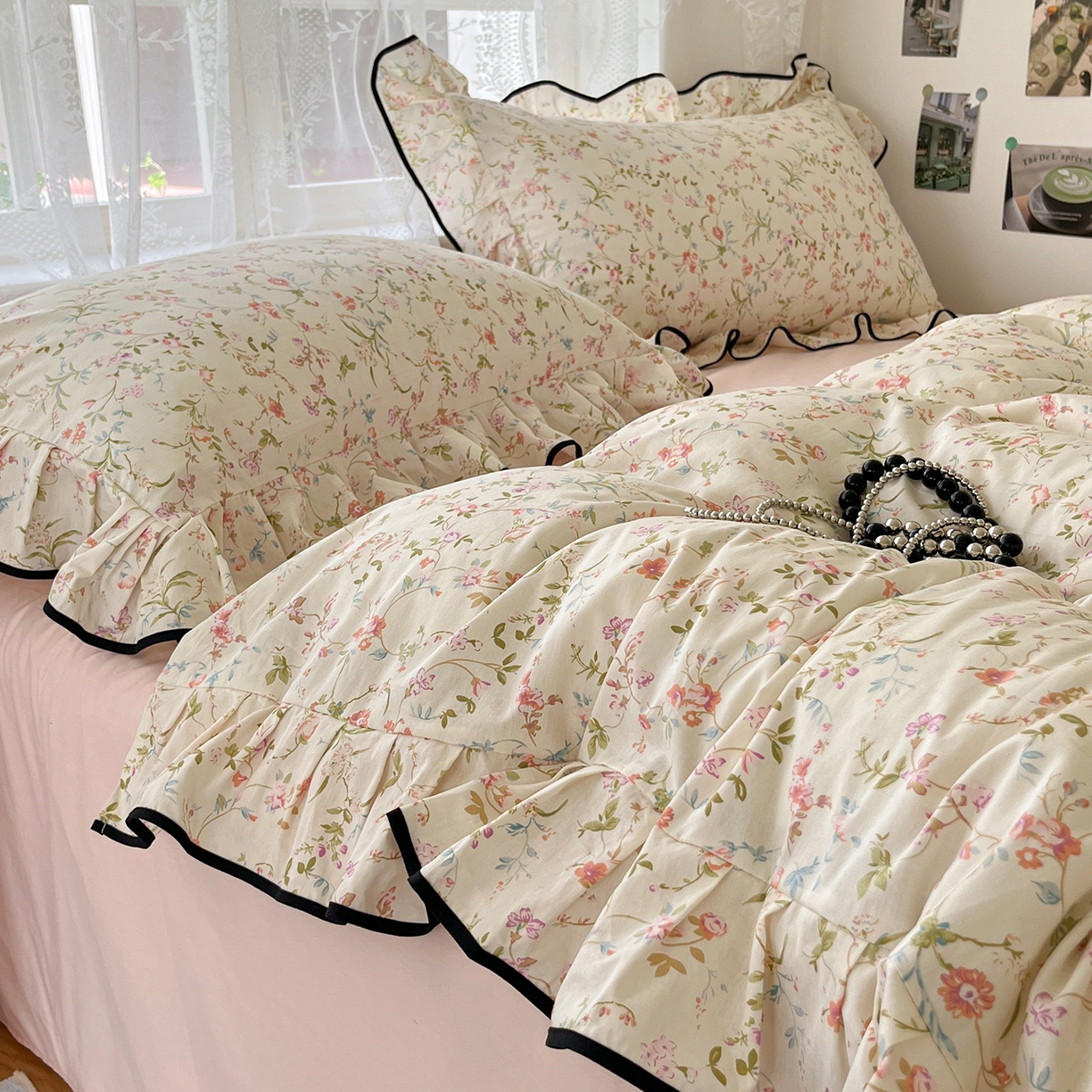 91家纺网 家纺一手货源 找家纺 乐美家纺 2025新款韩版全棉纯棉印花花边四件套 花蔓梦境