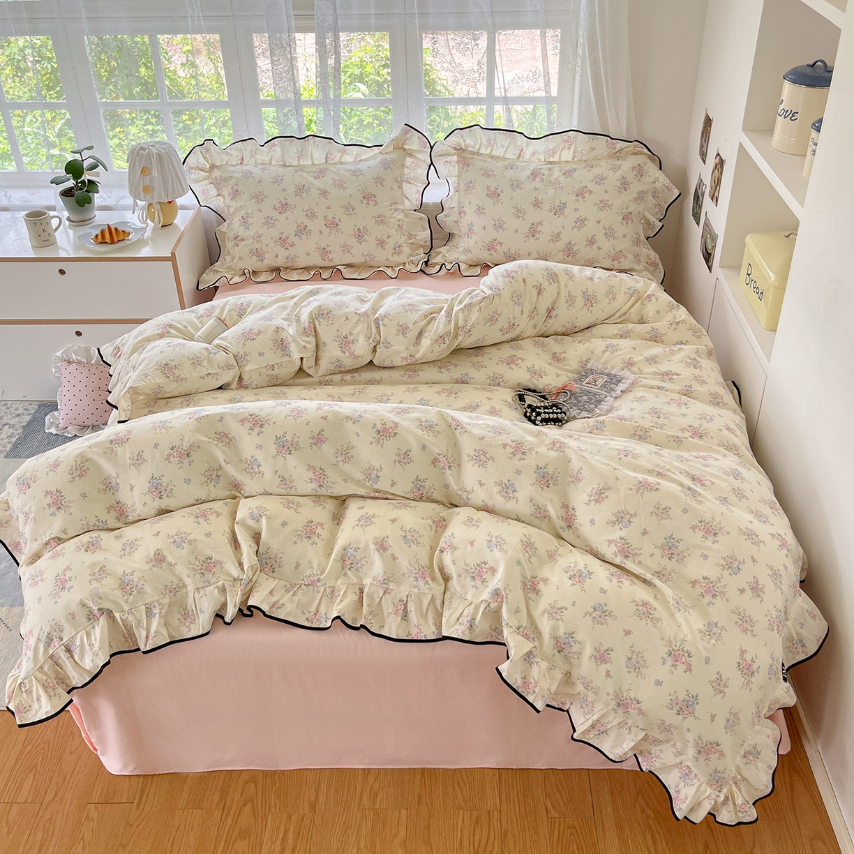 91家纺网 家纺一手货源 找家纺 乐美家纺 2025新款韩版全棉纯棉印花花边四件套 欧风花影（米）