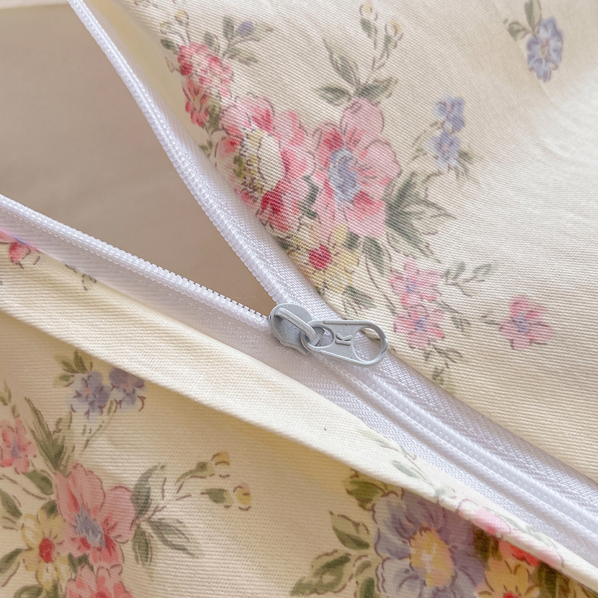 91家纺网 家纺一手货源 找家纺 乐美家纺 2025新款韩版全棉纯棉印花花边四件套 欧风花影（米）