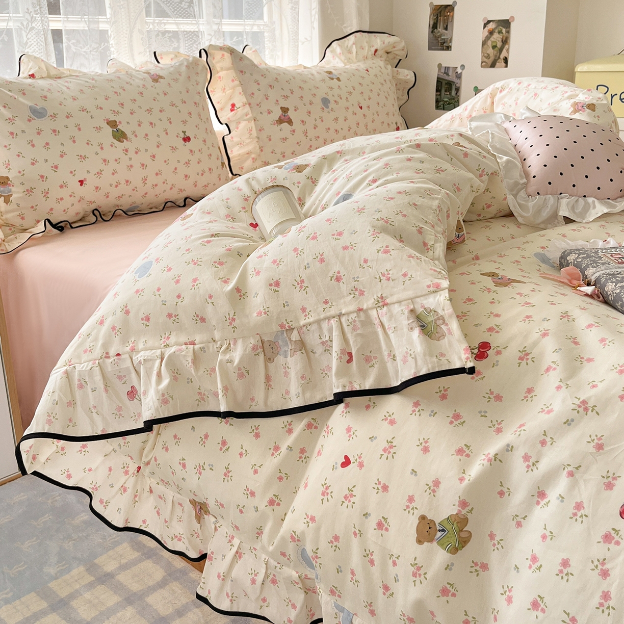 91家纺网 家纺一手货源 找家纺 乐美家纺 2025新款韩版全棉纯棉印花花边四件套 小熊慕斯