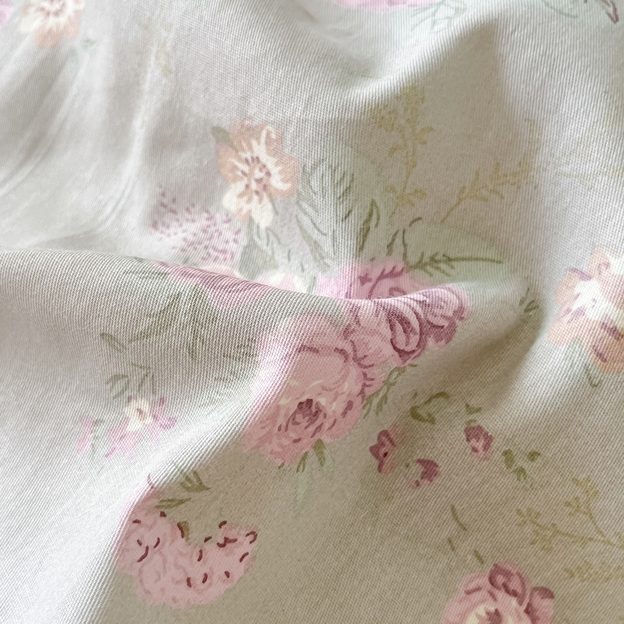 91家纺网 家纺一手货源 找家纺 乐美家纺 2025新款韩版全棉纯棉印花花边四件套 山樱漫语（紫）