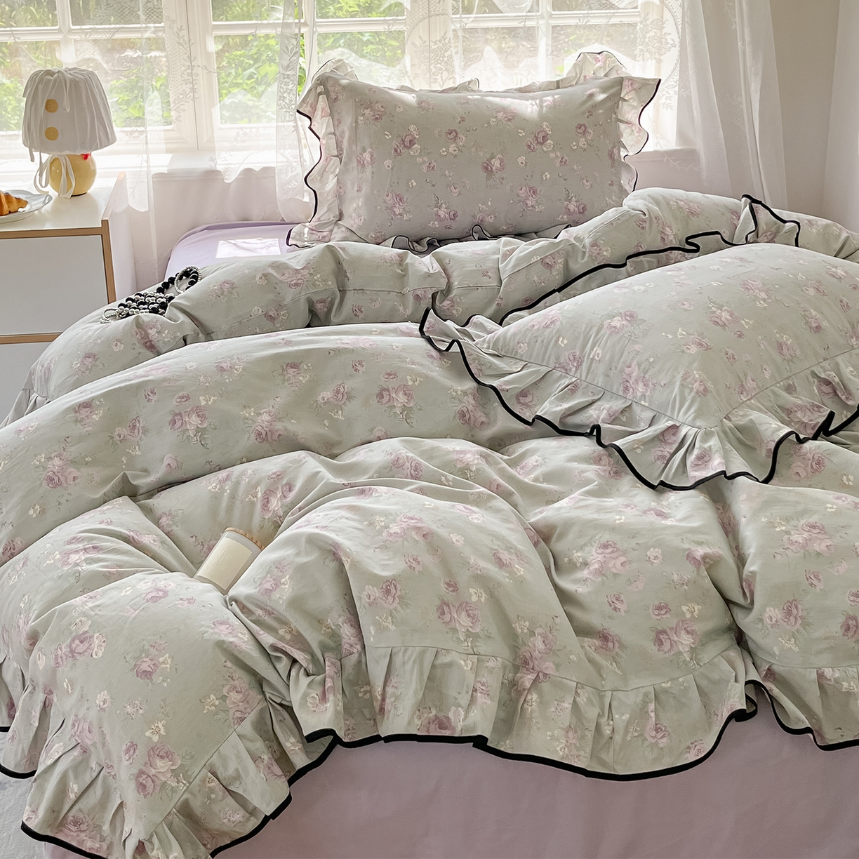 91家纺网 家纺一手货源 找家纺 乐美家纺 2025新款韩版全棉纯棉印花花边四件套 山樱漫语（紫）