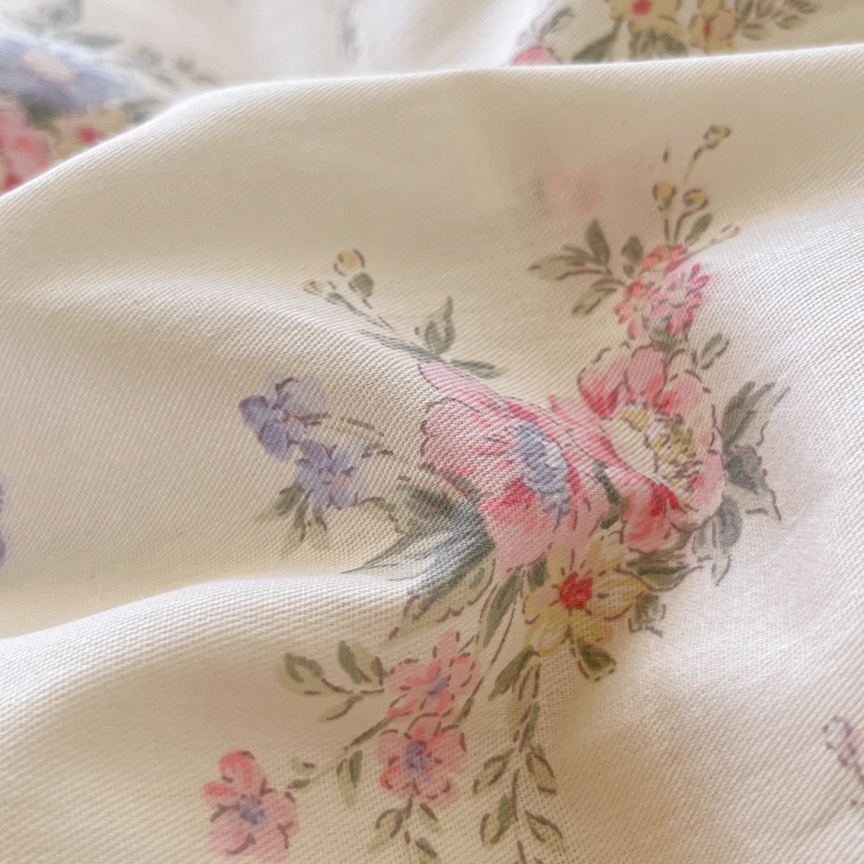 91家纺网 家纺一手货源 找家纺 乐美家纺 2025新款韩版全棉纯棉印花花边四件套 欧风花影（米）