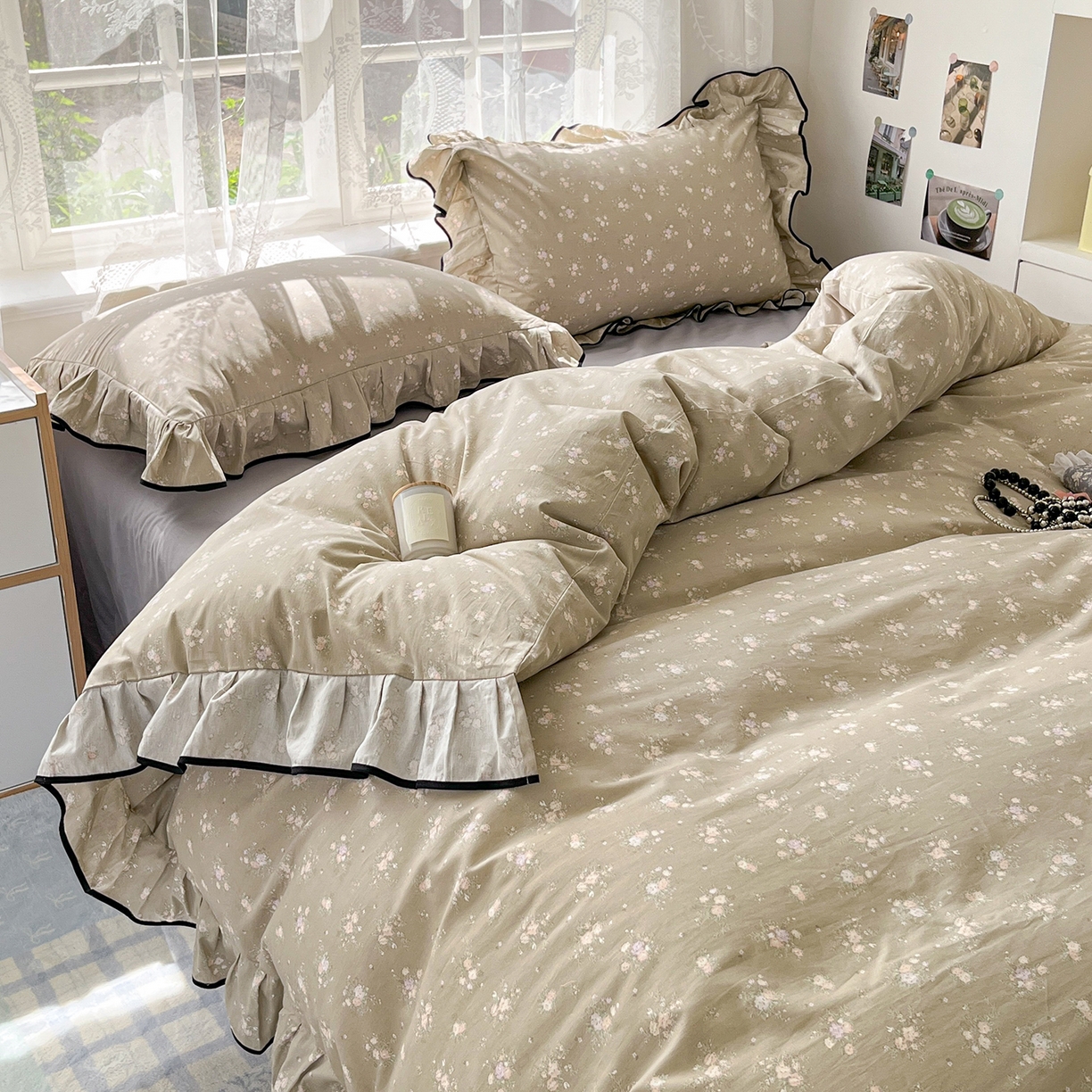 91家纺网 家纺一手货源 找家纺 乐美家纺 2025新款韩版全棉纯棉印花花边四件套 素心影（咖）