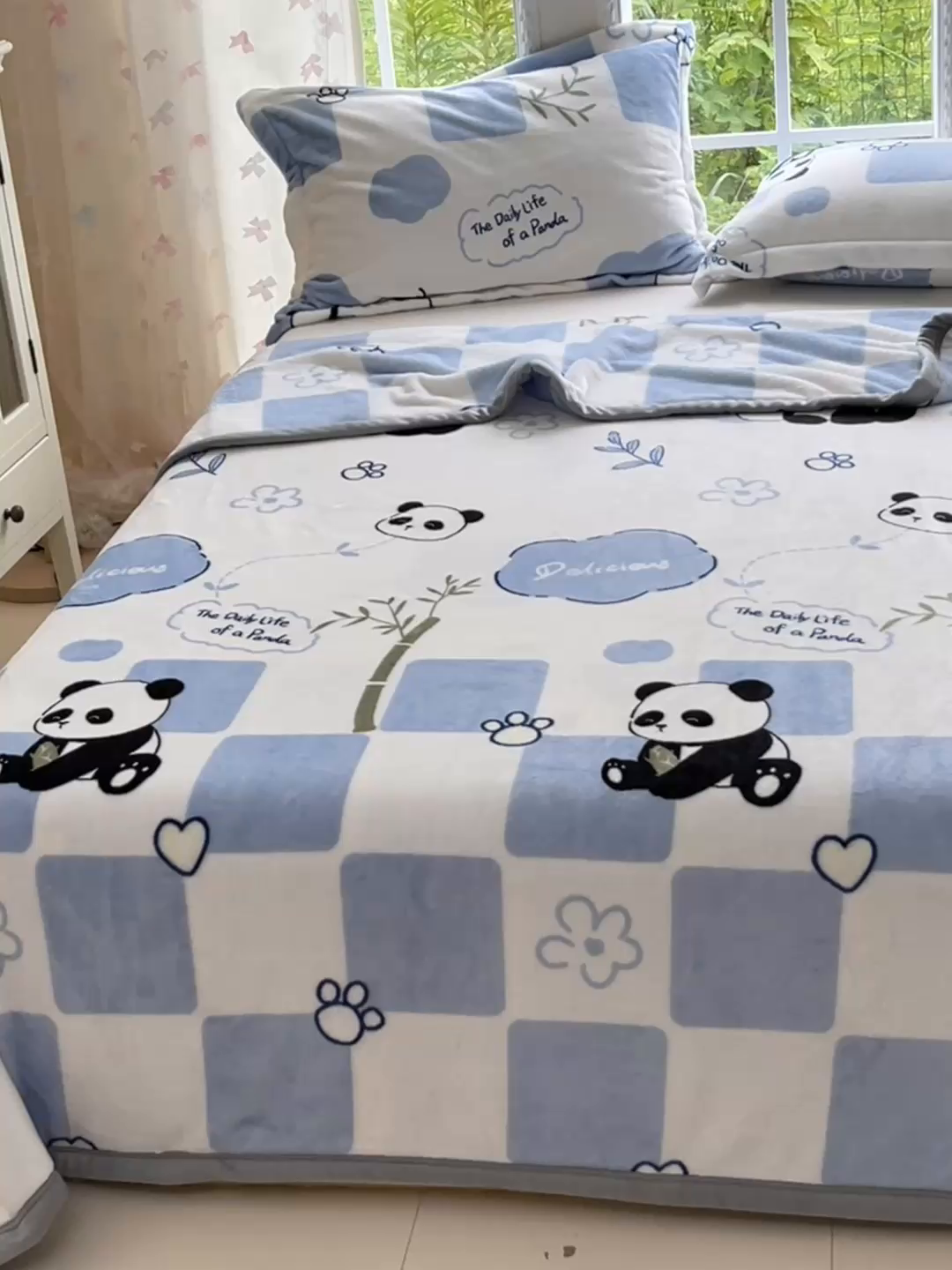 91家纺网 家纺一手货源 找家纺 雅萱-云貂绒毛毯法莱绒毛毯珊瑚绒毛毯羊羔绒毛毯 熊猫乐园-蓝色