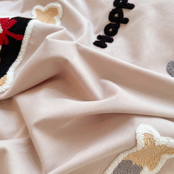91家纺网 家纺一手货源 找家纺 炫拼家纺 2026新款全棉纯棉磨毛卡通满版绣加厚纯棉四件套-米兜 米兜-腊肠狗伯爵