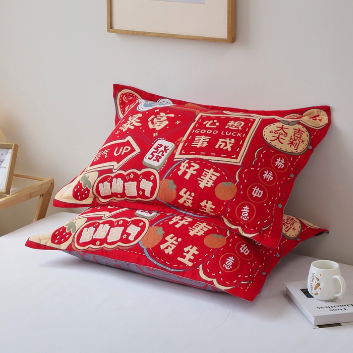 91家纺网 家纺一手货源 找家纺 悦然毛巾被 2025新款全棉纯棉大红纱布四层枕套 枕套单件 心想事成