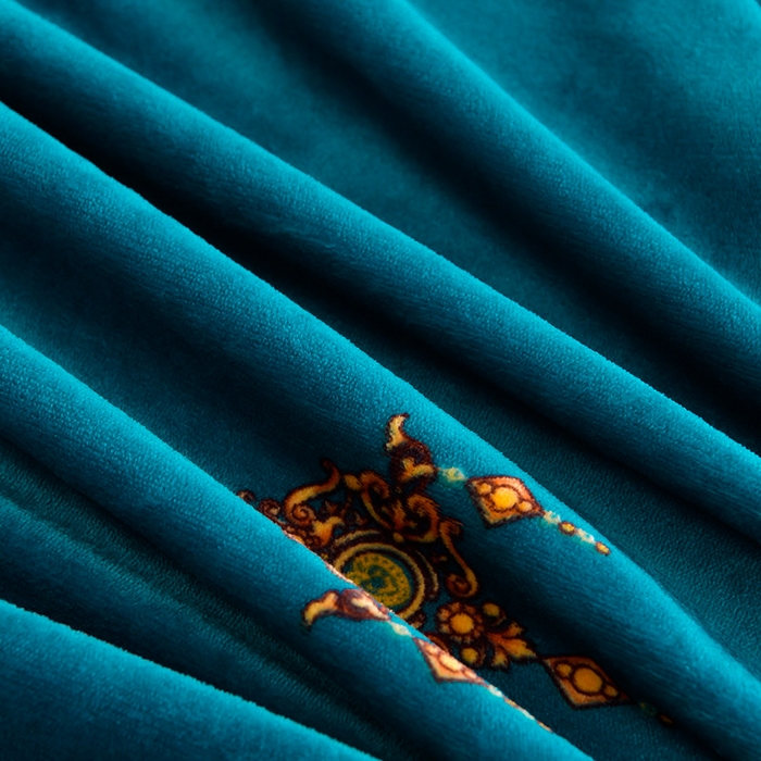 91家纺网 家纺一手货源 找家纺 绒宴 2025新款8.5斤牛奶绒金貂法莱绒床裙款保暖四件套 骑士风范