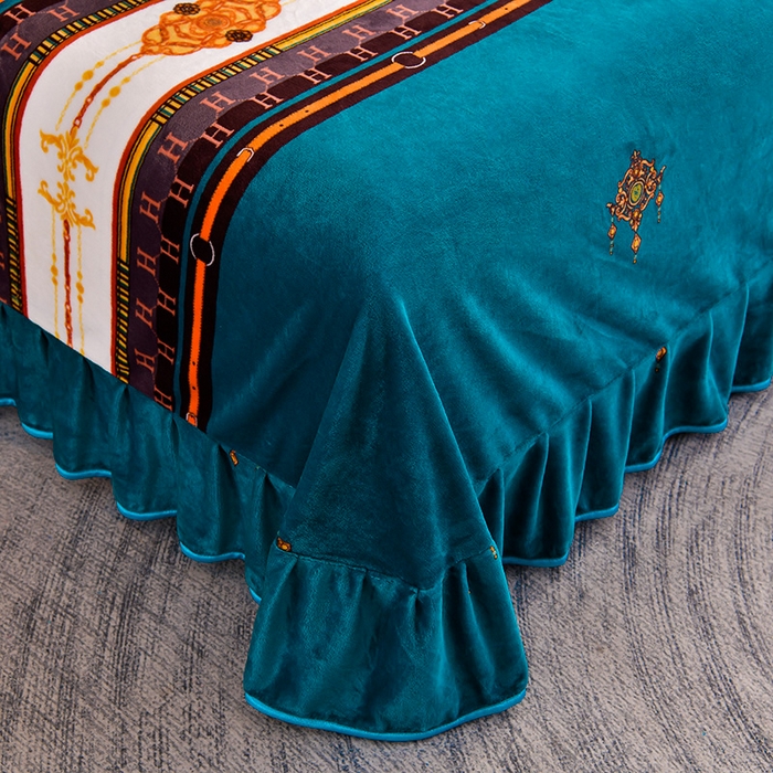 91家纺网 家纺一手货源 找家纺 绒宴 2025新款8.5斤牛奶绒金貂法莱绒床裙款保暖四件套 骑士风范