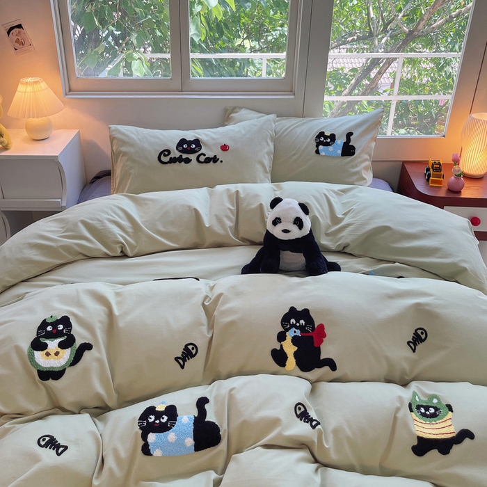 91家纺网 家纺一手货源 找家纺 炫拼家纺 2026新款全棉纯棉磨毛卡通满版绣加厚纯棉四件套-米兜 米兜-趣味猫