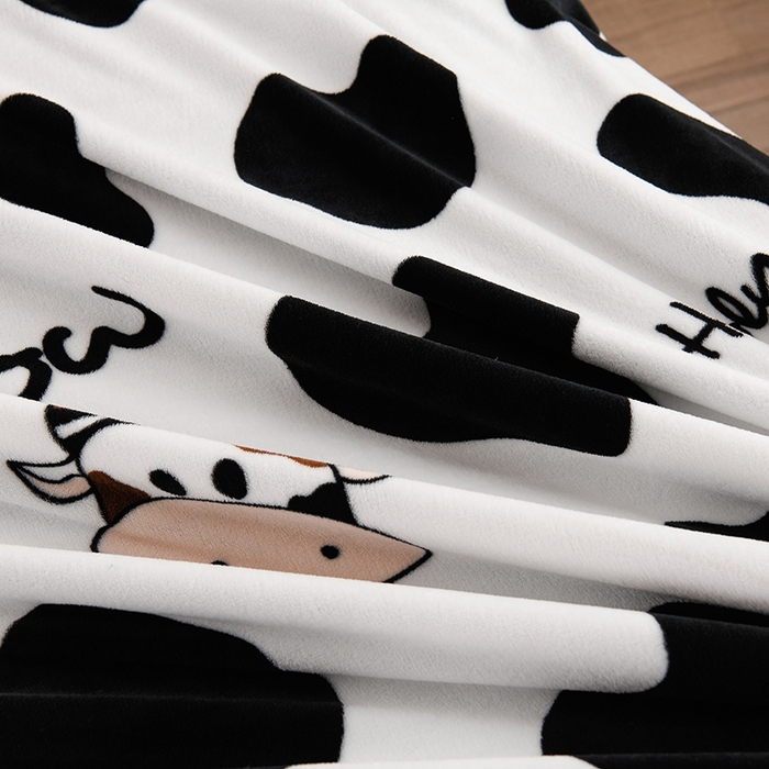 91家纺网 家纺一手货源 找家纺 绒宴 2025新款8.5斤牛奶绒金貂法莱绒床裙款保暖四件套 小奶牛