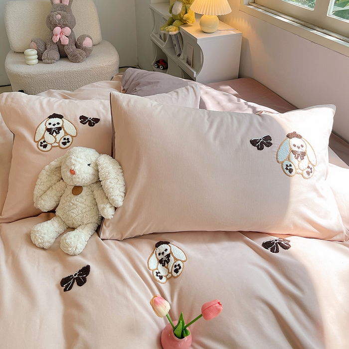 91家纺网 家纺一手货源 找家纺 炫拼家纺 2026新款全棉纯棉磨毛卡通满版绣加厚纯棉四件套-米兜 米兜-小兔可可