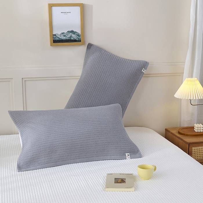 91家纺网 家纺一手货源 找家纺 悦然毛巾被 2025新款全棉纯棉蜂窝棉语单枕巾 枕巾单件 蜂窝棉语银灰 52x78cm枕巾一对