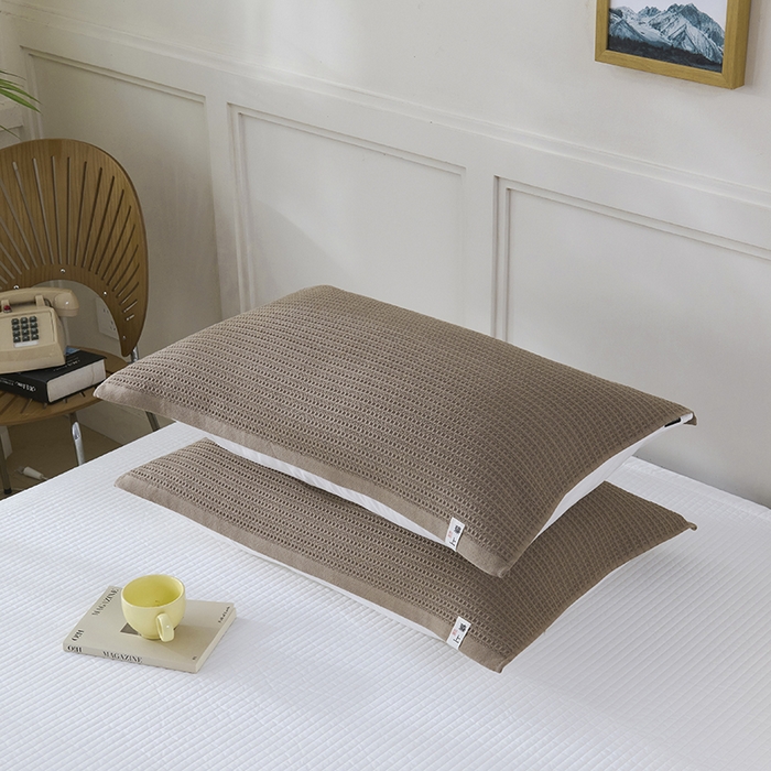 91家纺网 家纺一手货源 找家纺 悦然毛巾被 2025新款全棉纯棉蜂窝棉语单枕巾 枕巾单件 蜂窝棉语深咖 52x78cm枕巾一对