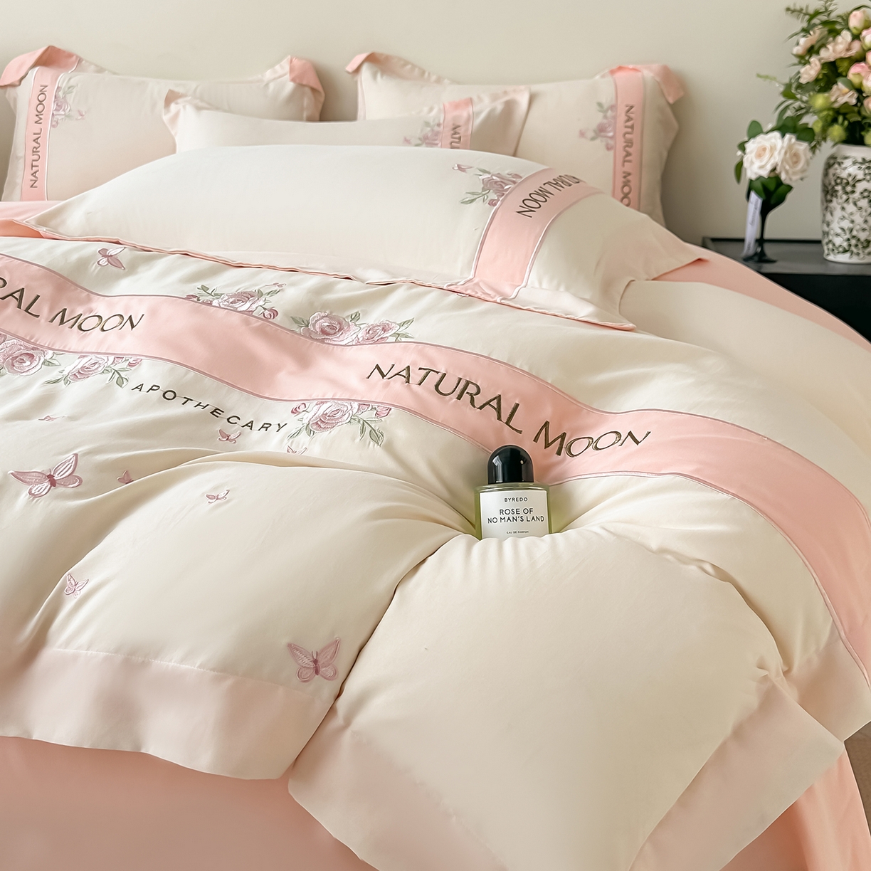 91家纺网 家纺一手货源 找家纺 （总）遇见家居生活馆 2025新款亲肤棉刺绣四件套-花田里