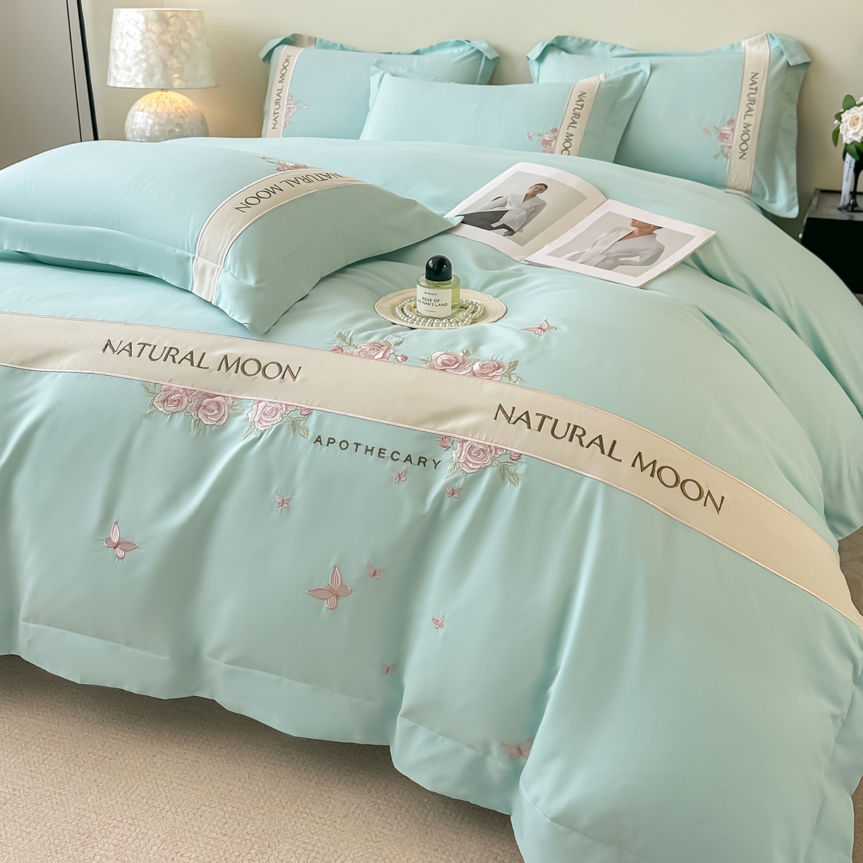 91家纺网 家纺一手货源 找家纺 遇见家居生活馆 2025新款亲肤棉刺绣四件套-花田里 花田里-冰清绿