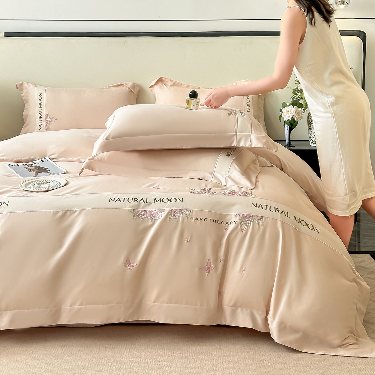 91家纺网 家纺一手货源 找家纺 遇见家居生活馆 2025新款亲肤棉刺绣四件套-花田里 花田里-香槟色