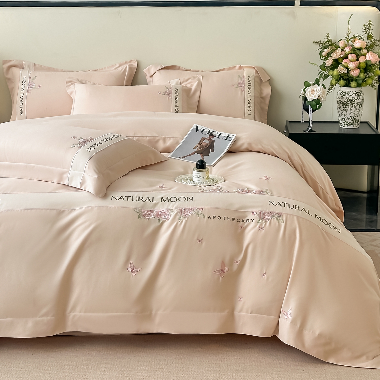 91家纺网 家纺一手货源 找家纺 遇见家居生活馆 2025新款亲肤棉刺绣四件套-花田里 花田里-香槟色