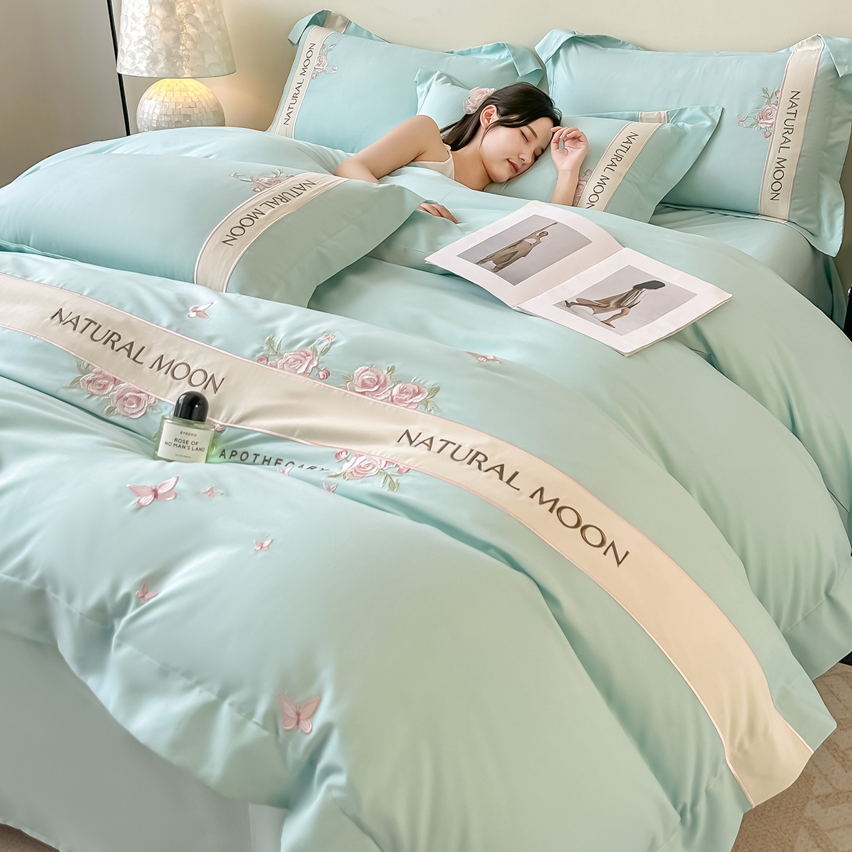 91家纺网 家纺一手货源 找家纺 遇见家居生活馆 2025新款亲肤棉刺绣四件套-花田里 花田里-冰清绿