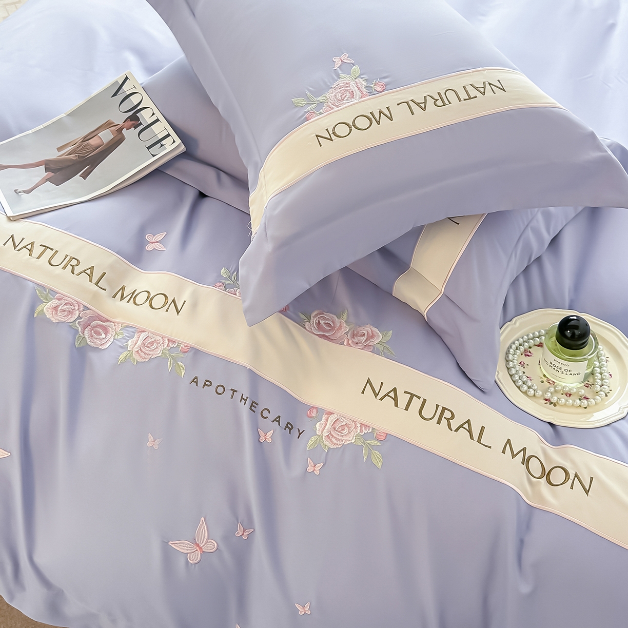 91家纺网 家纺一手货源 找家纺 遇见家居生活馆 2025新款亲肤棉刺绣四件套-花田里 花田里-香芋紫