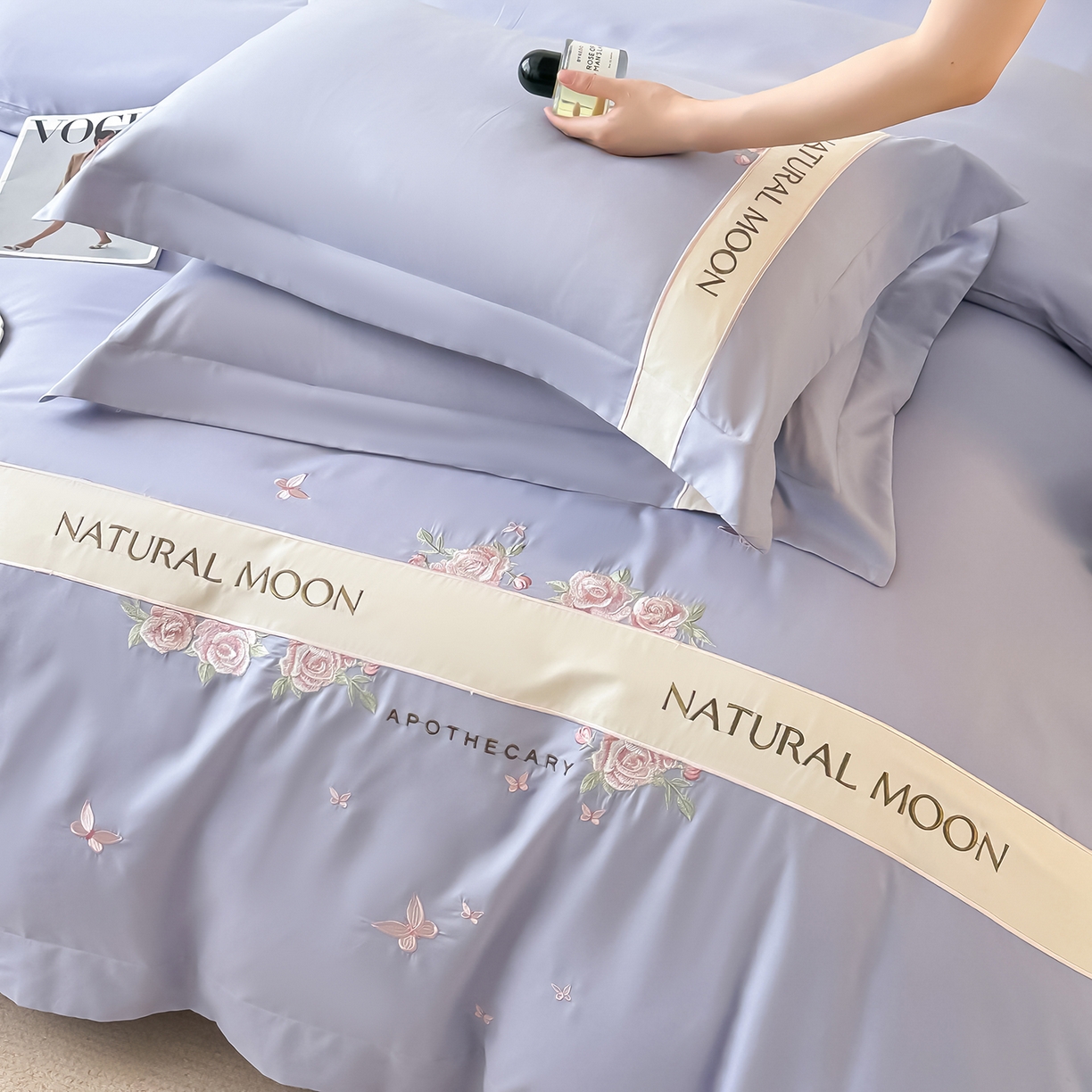 91家纺网 家纺一手货源 找家纺 遇见家居生活馆 2025新款亲肤棉刺绣四件套-花田里 花田里-香芋紫