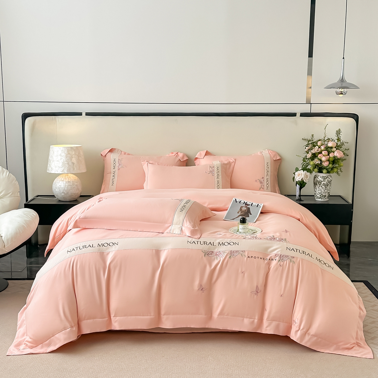 91家纺网 家纺一手货源 找家纺 遇见家居生活馆 2025新款亲肤棉刺绣四件套-花田里 花田里-樱花粉