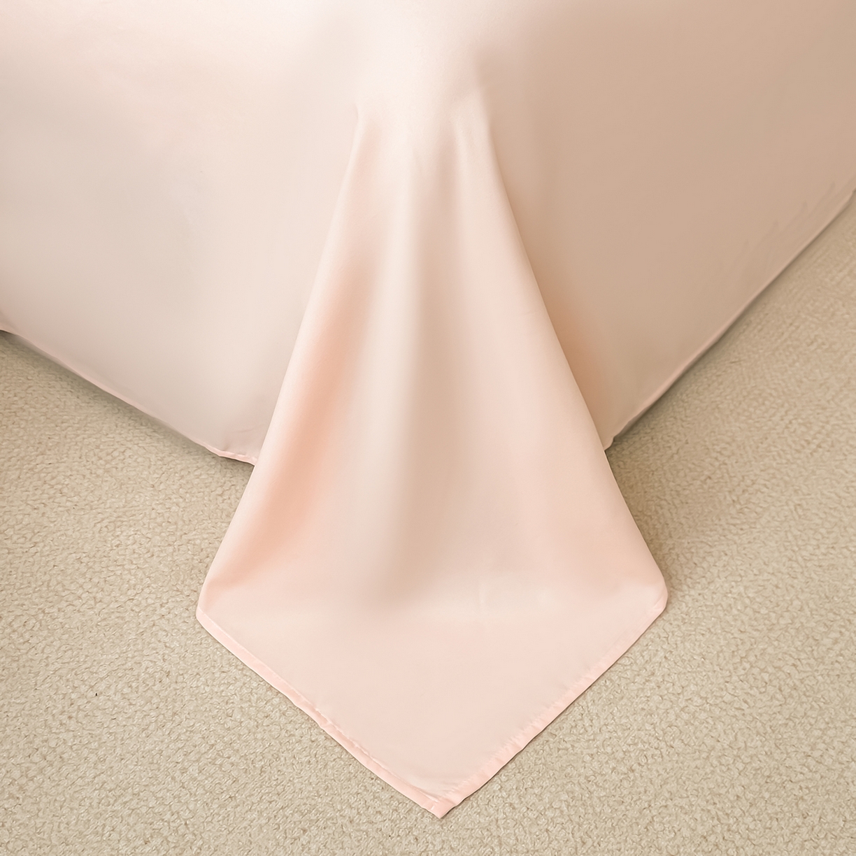 91家纺网 家纺一手货源 找家纺 遇见家居生活馆 2025新款亲肤棉刺绣四件套-花田里 花田里-白粉