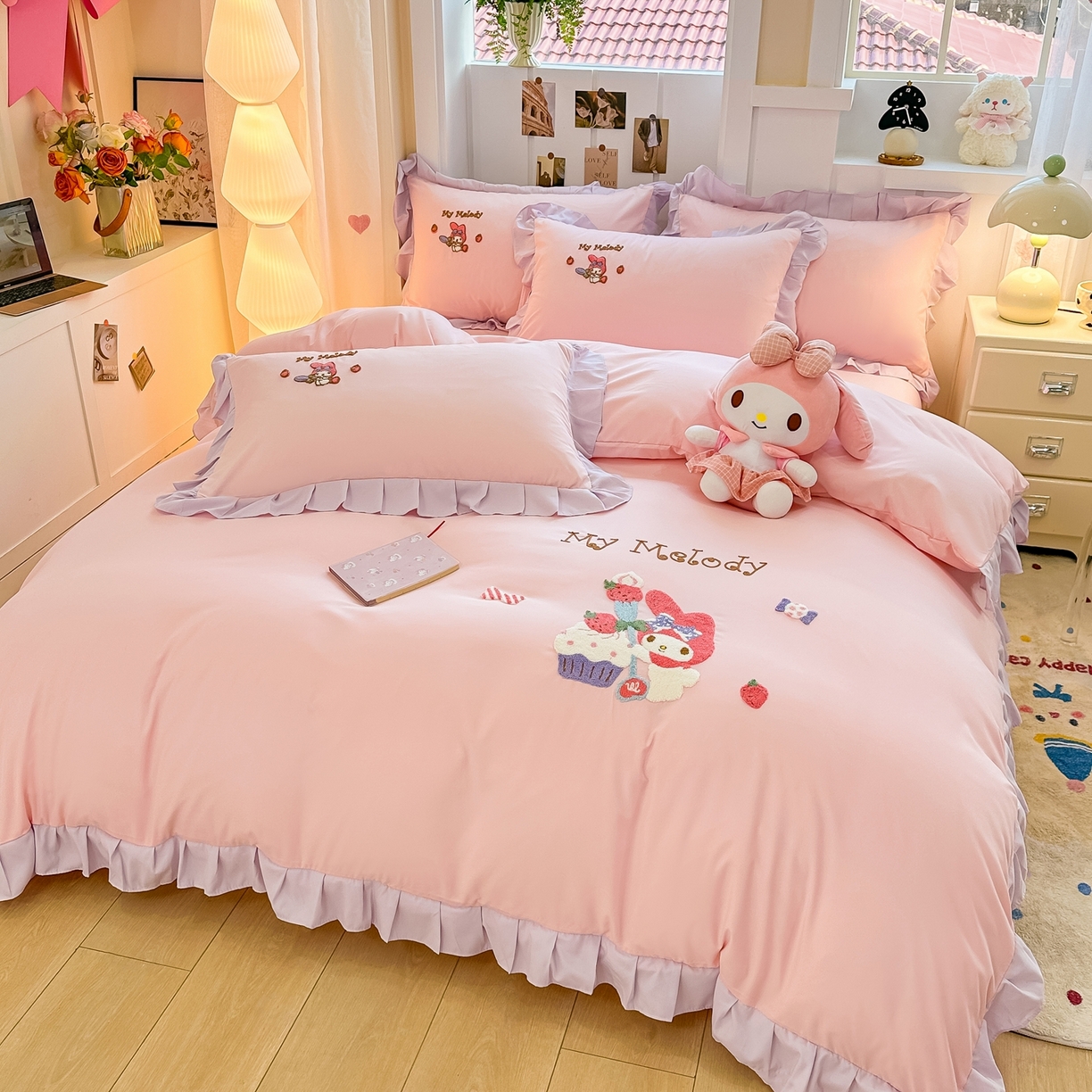 91家纺网 家纺一手货源 找家纺 （总）博雅 2025春夏新款毛巾绣三丽鸥水洗棉花边四件套正版授权