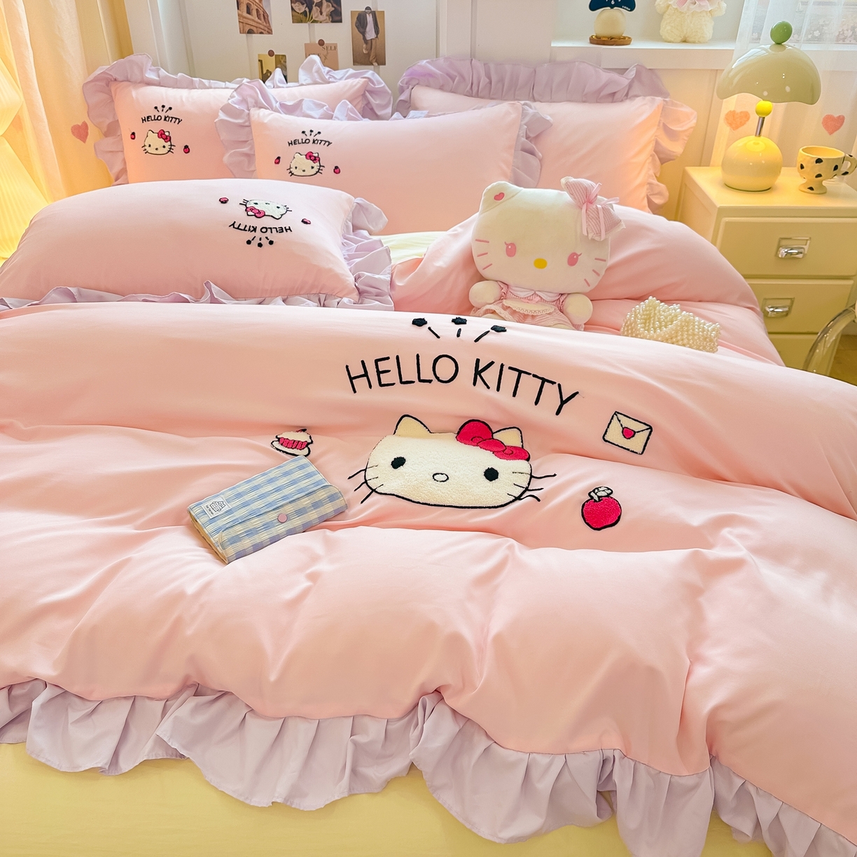 91家纺网 家纺一手货源 找家纺 （总）博雅 2025春夏新款毛巾绣三丽鸥水洗棉花边四件套正版授权