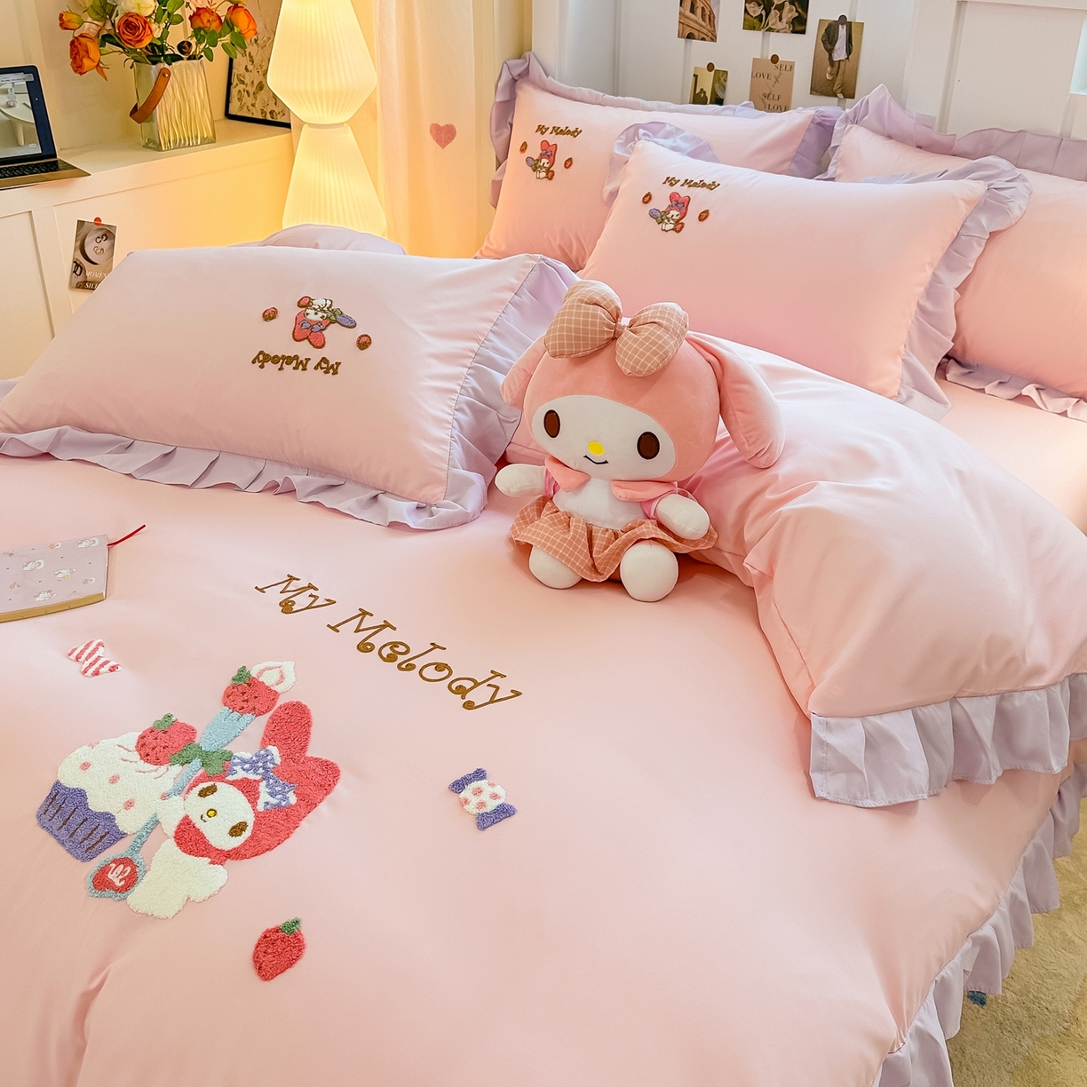 91家纺网 家纺一手货源 找家纺 博雅 2025春夏新款毛巾绣三丽鸥水洗棉花边四件套正版授权 毛巾绣-蛋糕美乐蒂