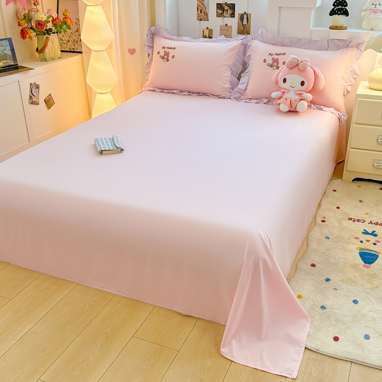 91家纺网 家纺一手货源 找家纺 博雅 2025春夏新款毛巾绣三丽鸥水洗棉花边四件套正版授权 毛巾绣-蛋糕美乐蒂