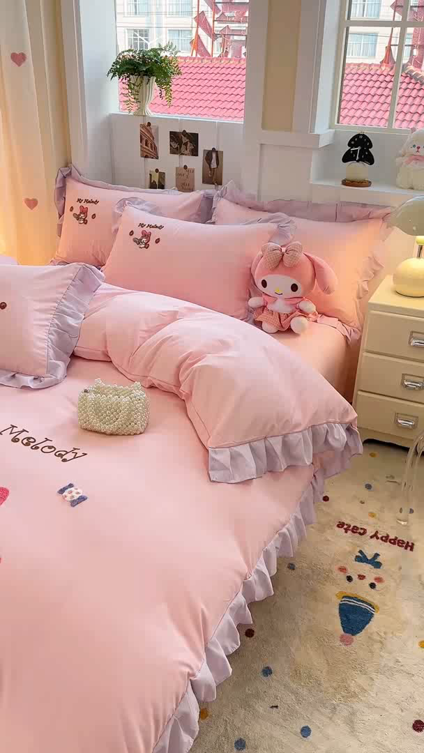 91家纺网 家纺一手货源 找家纺 博雅 2025春夏新款毛巾绣三丽鸥水洗棉花边四件套正版授权 毛巾绣-蛋糕美乐蒂