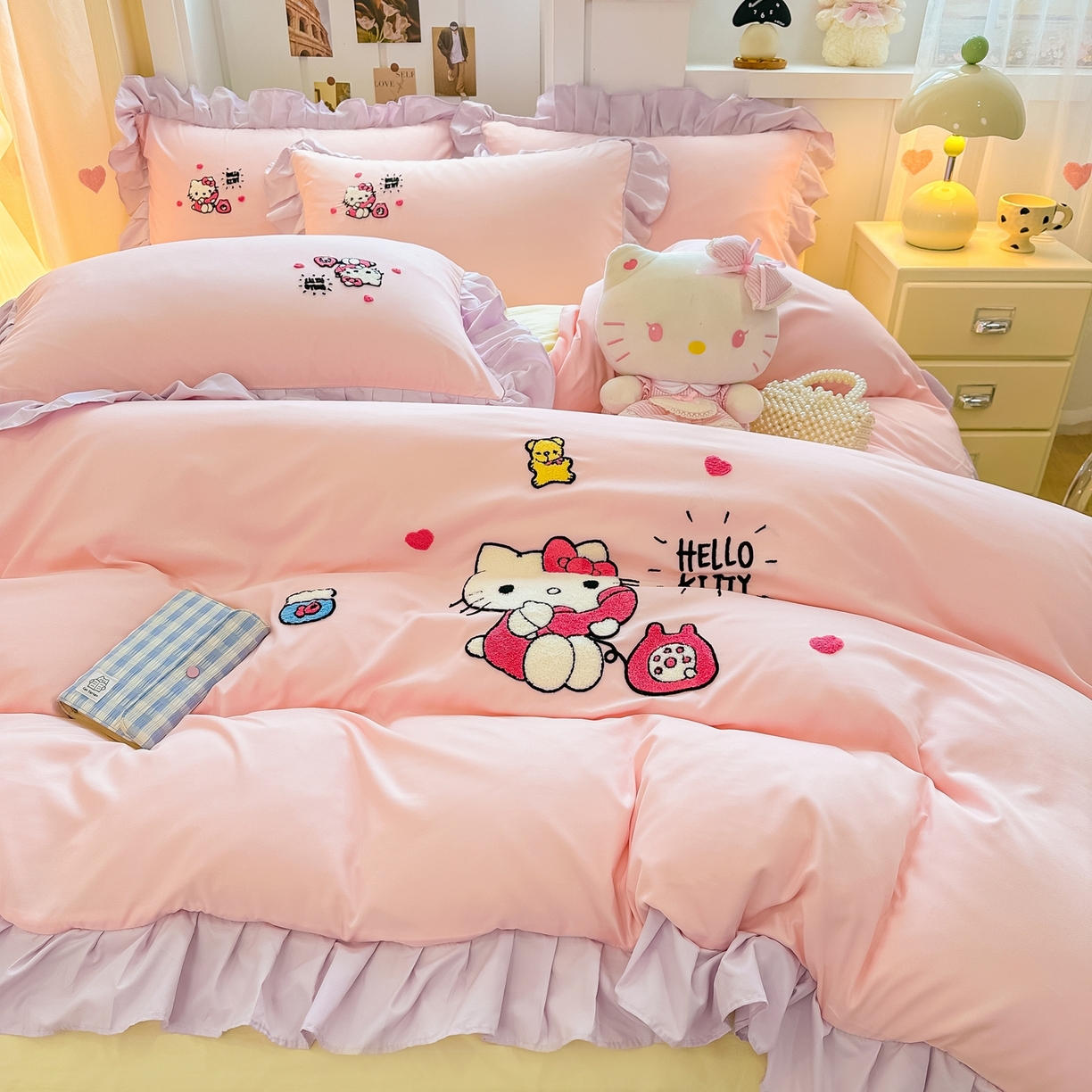 博雅 2025春夏新款毛巾绣三丽鸥水洗棉花边四件套正版授权 毛巾绣-电话KT猫