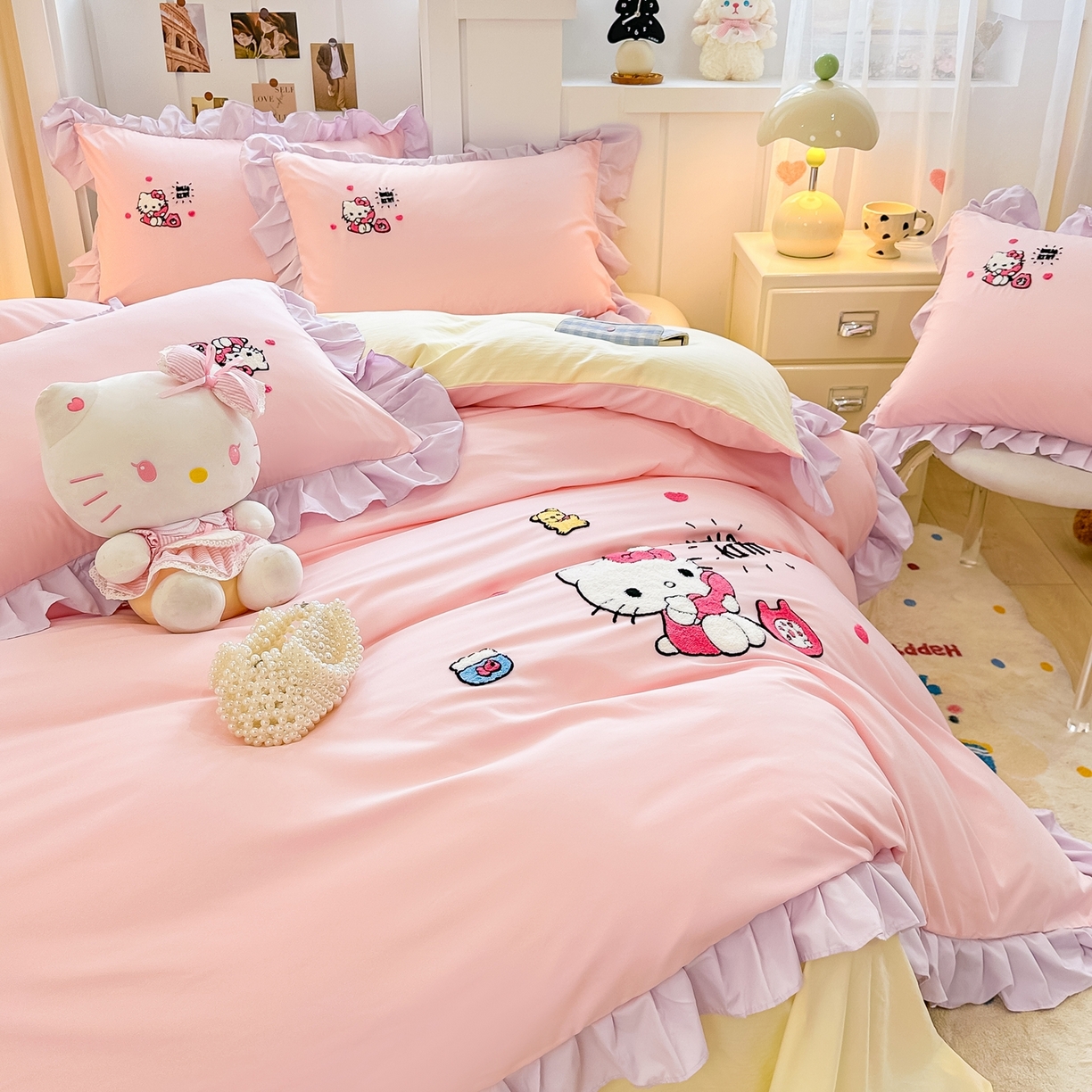 91家纺网 家纺一手货源 找家纺 博雅 2025春夏新款毛巾绣三丽鸥水洗棉花边四件套正版授权 毛巾绣-电话KT猫