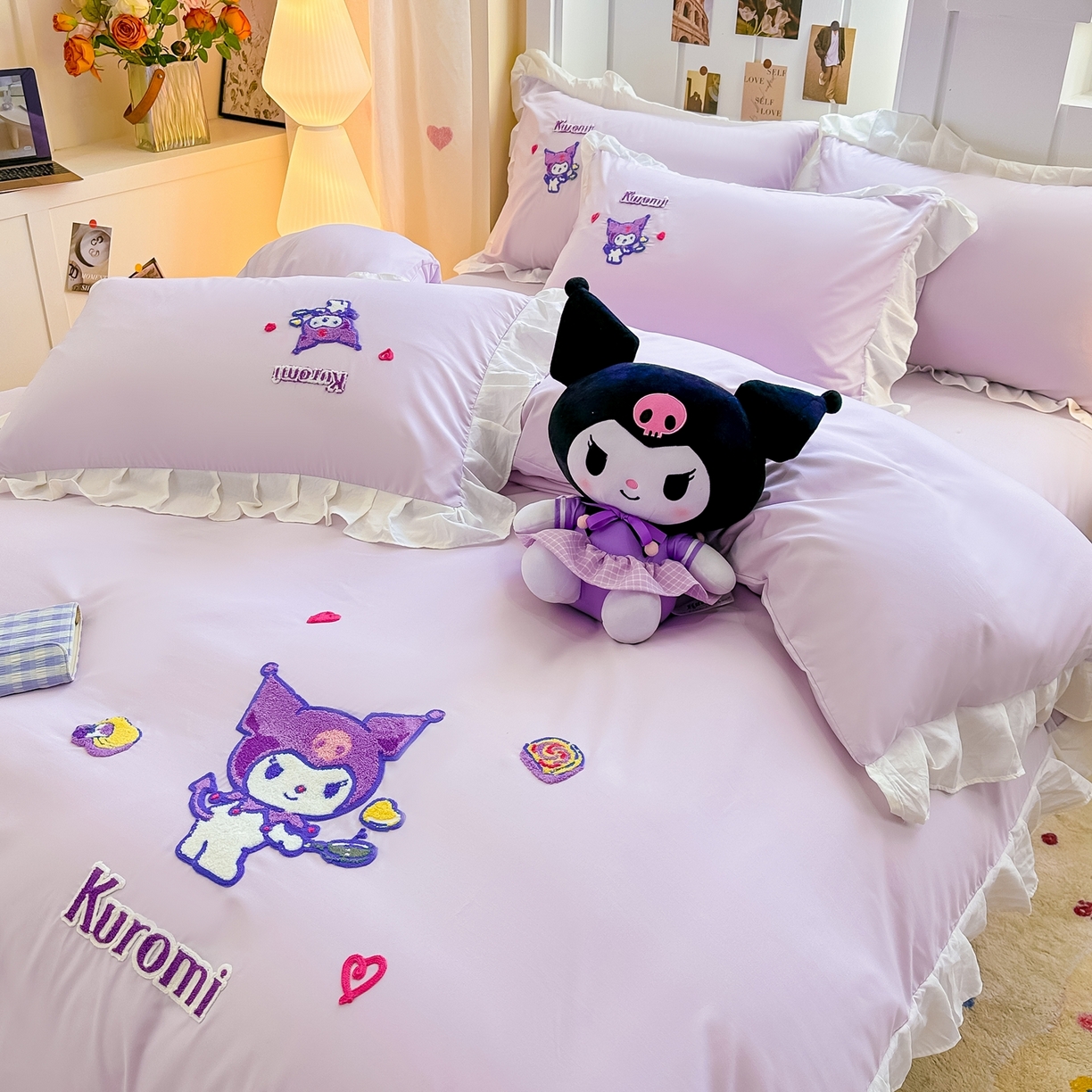 91家纺网 家纺一手货源 找家纺 博雅 2025春夏新款毛巾绣三丽鸥水洗棉花边四件套正版授权 毛巾绣-多彩库洛米